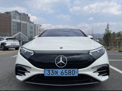 MERCEDES-BENZ EQS