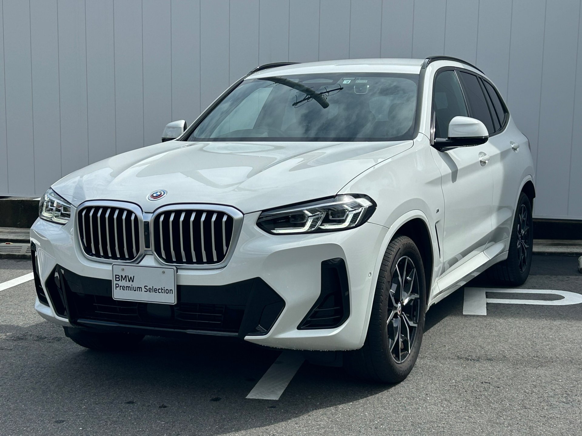 BMW X3 - View 1