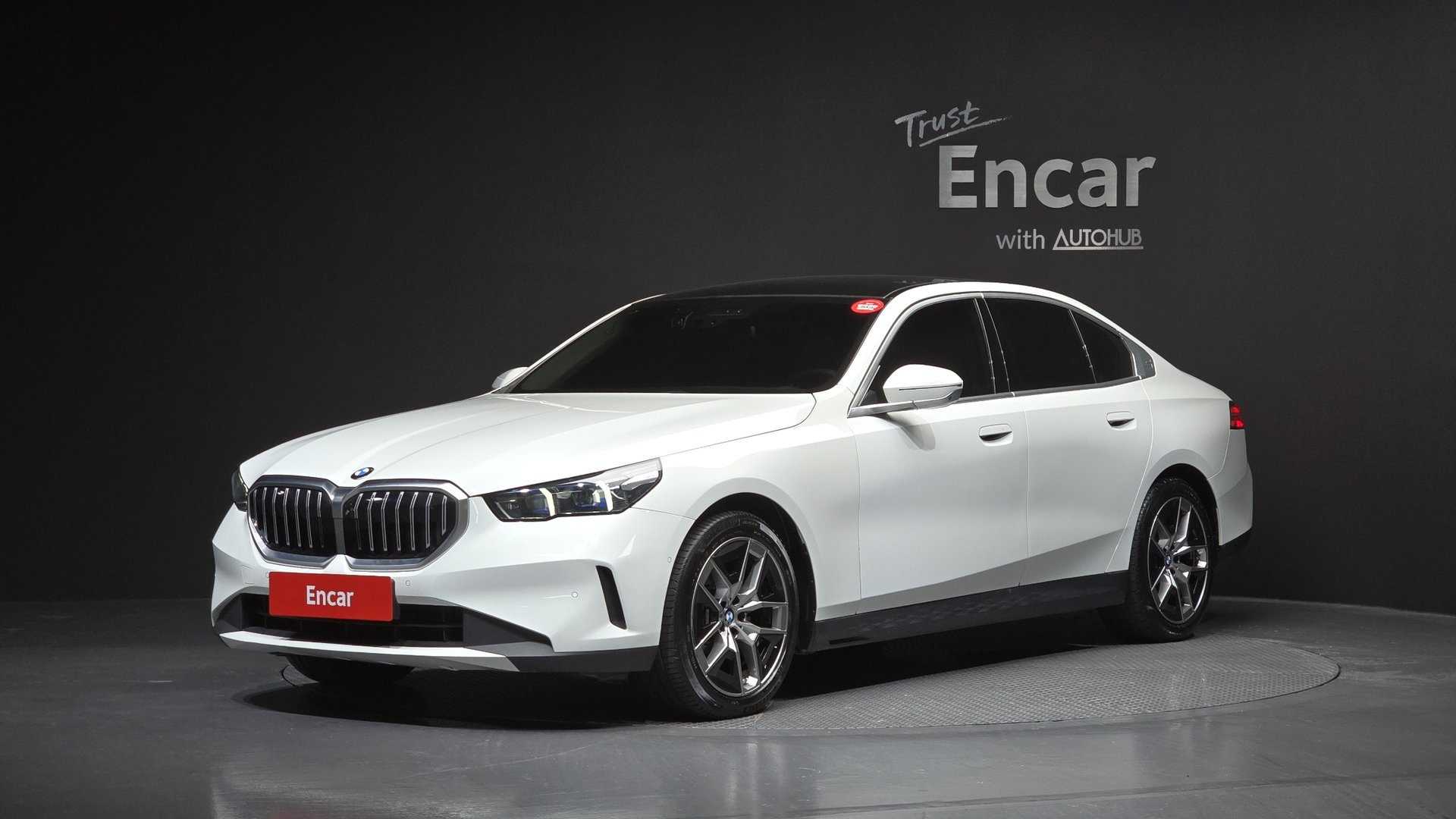 BMW 5 SERIES - View 1