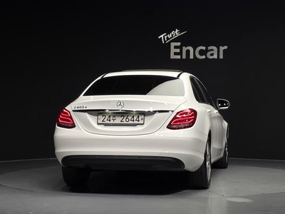 MERCEDES-BENZ C-CLASS - 3