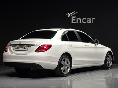 MERCEDES-BENZ C-CLASS - 4