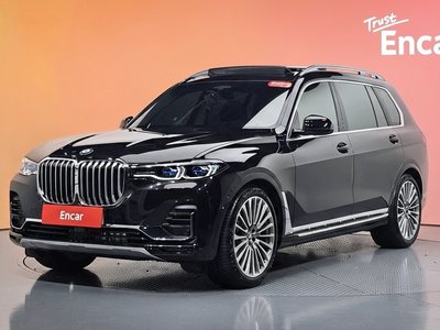 2022 BMW X7 — фото 1