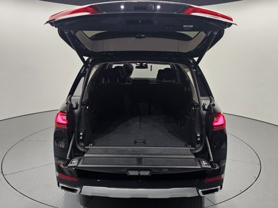 2022 BMW X7 thumbnail 33