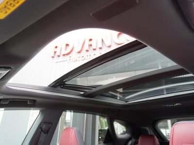 صورة مصغرة 63 لـ 2023 Lexus RX