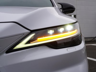 صورة مصغرة 57 لـ 2023 Lexus RX