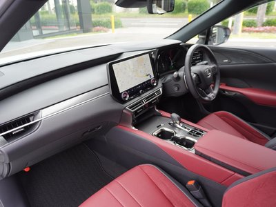 صورة مصغرة 14 لـ 2023 Lexus RX