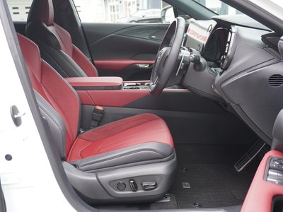 صورة مصغرة 12 لـ 2023 Lexus RX
