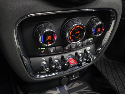 2024 MINI COOPER CLUBMAN — миниатюра 37