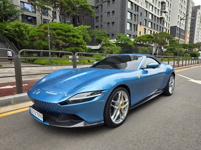 2025 Ferrari ROMA photo 1