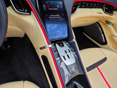 2025 Ferrari ROMA photo 9