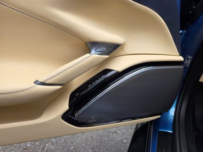 2025 Ferrari ROMA thumbnail 15