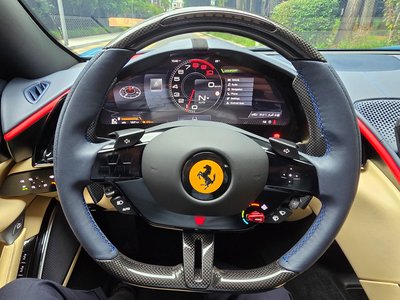 2025 Ferrari ROMA thumbnail 11