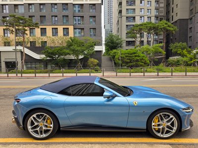 2025 Ferrari ROMA thumbnail 19