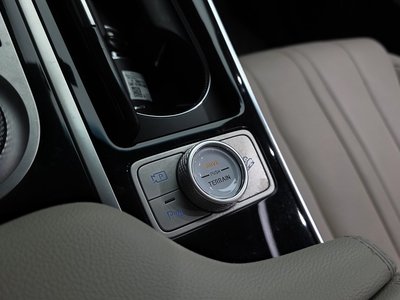 صورة مصغرة 42 لـ 2021 Genesis GV80
