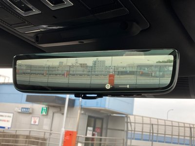 LAND ROVER DEFENDER - 8