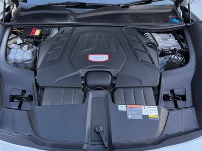 PORSCHE CAYENNE COUPE GTS - 8