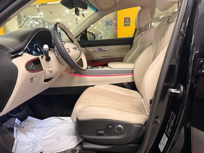 2022 Genesis GV70 — миниатюра 16