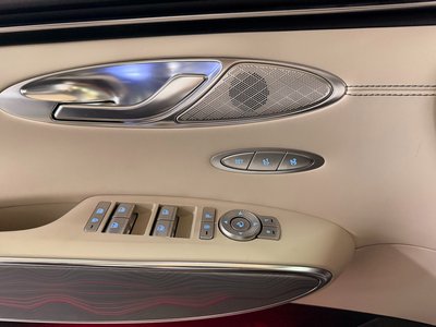 2022 Genesis GV70 — миниатюра 13