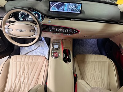 2022 Genesis GV70 — миниатюра 15