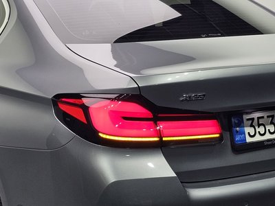 BMW 5 SERIES - 10