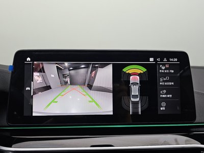 صورة مصغرة 21 لـ 2023 BMW 5 SERIES