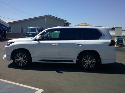 LEXUS LX - 7