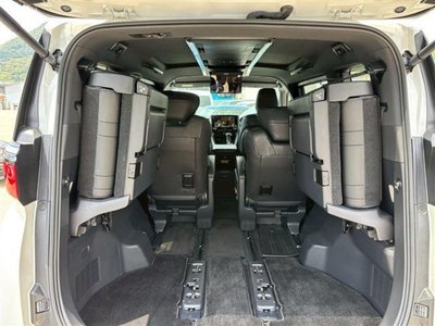 TOYOTA ALPHARD - 8