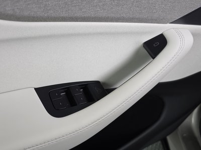 2026 Tesla MODEL Y 缩略图 27