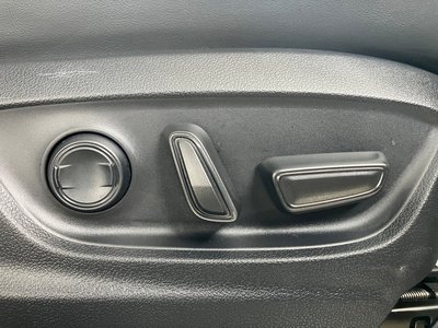 2025 Toyota CROWN SPORT — миниатюра 38