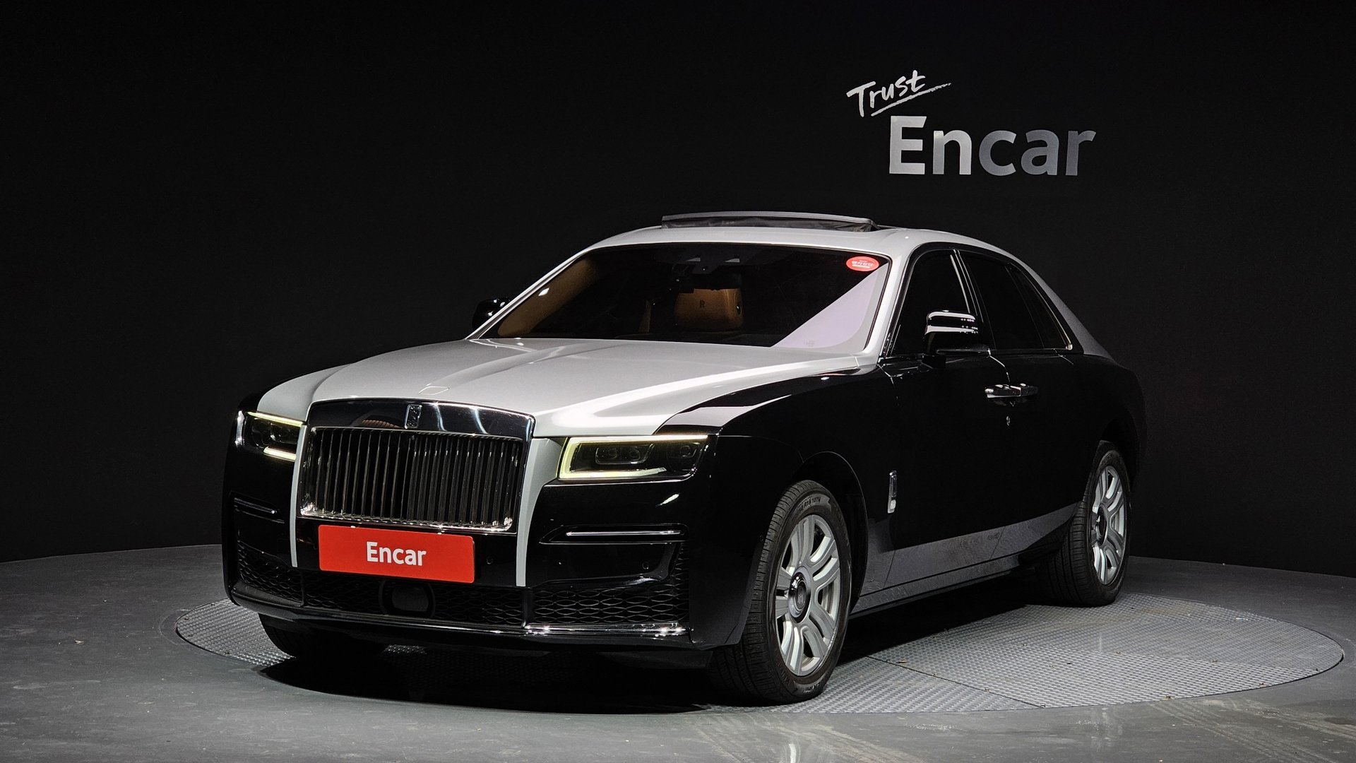 ROLLS ROYCE GHOST - View 1