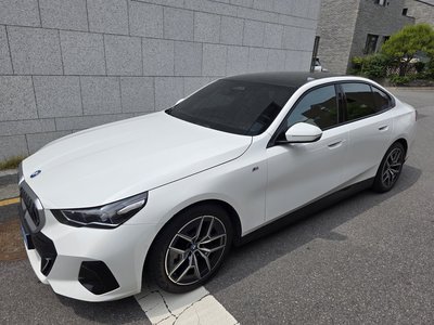2023 BMW I5 — фото 4