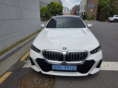 2023 BMW I5 — фото 1