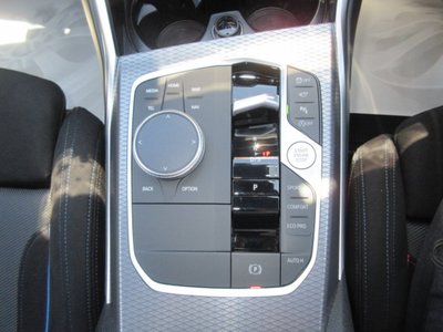 صورة مصغرة 47 لـ 2025 BMW 3 SERIES TOURING