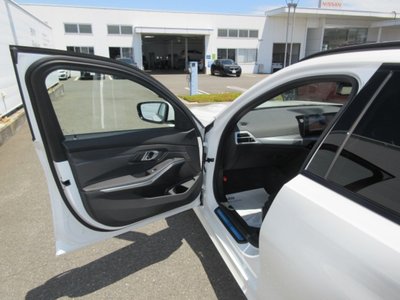 صورة مصغرة 34 لـ 2025 BMW 3 SERIES TOURING