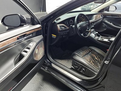 صورة 10 لـ 2020 Genesis G90