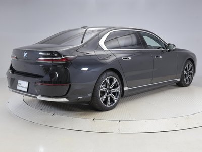 BMW I7 - 9
