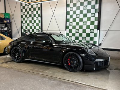 PORSCHE 911 - 1