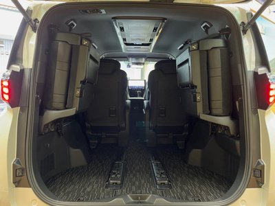 صورة 10 لـ 2024 TOYOTA ALPHARD