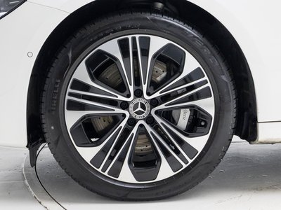 MERCEDES-BENZ E-CLASS - 6