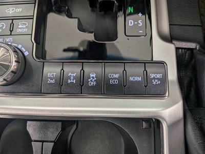 2016 Toyota LAND CRUISER 200 缩略图 59