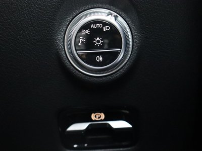 صورة مصغرة 93 لـ 2023 Mercedes-BENZ C-CLASS
