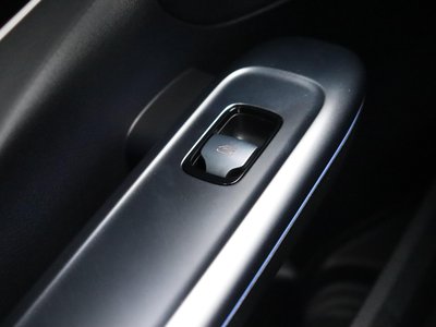 صورة مصغرة 117 لـ 2023 Mercedes-BENZ C-CLASS
