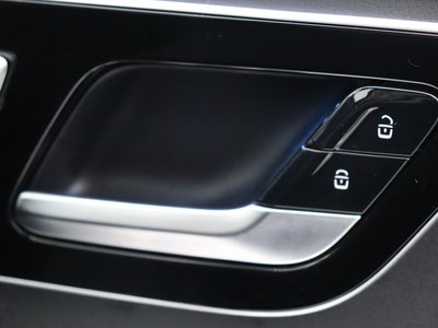 صورة مصغرة 97 لـ 2023 Mercedes-BENZ C-CLASS