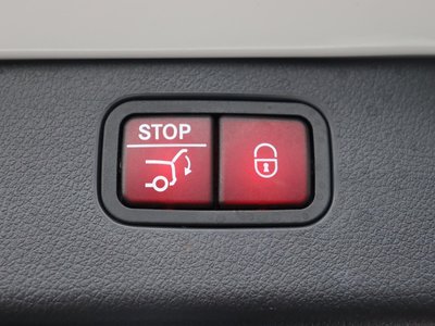 صورة مصغرة 104 لـ 2023 Mercedes-BENZ C-CLASS