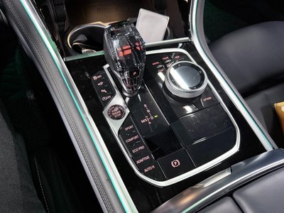 BMW 8 SERIES - 9