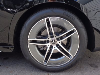 MERCEDES-BENZ E-CLASS - 8