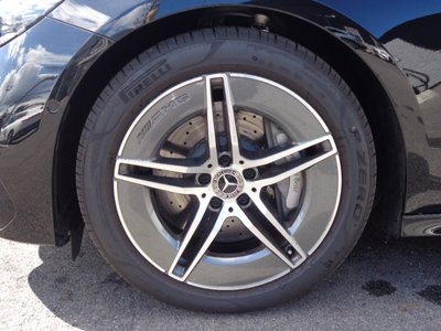 MERCEDES-BENZ E-CLASS - 7