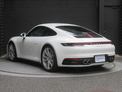 PORSCHE 911 - 8