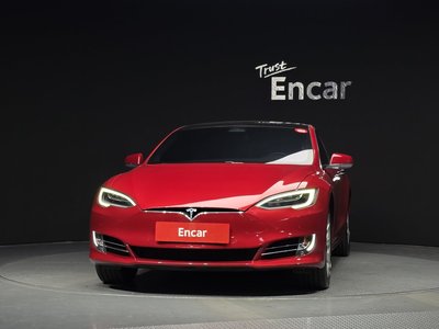TESLA MODEL S - 2