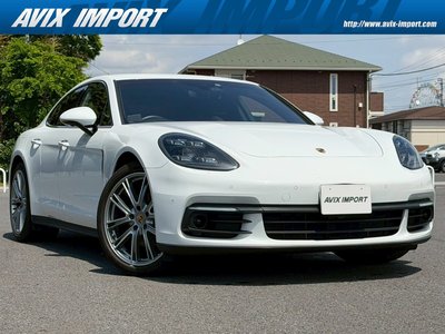 PORSCHE PANAMERA - 1